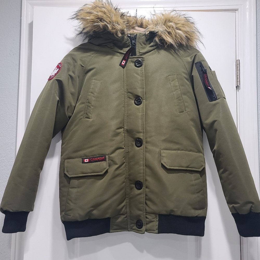 Girls Canada Weather Gear Winter Coat XL  Size 14 / 16